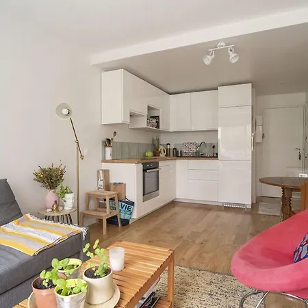 Beautiful 36M With Nice Terrace In Paris! * باريس